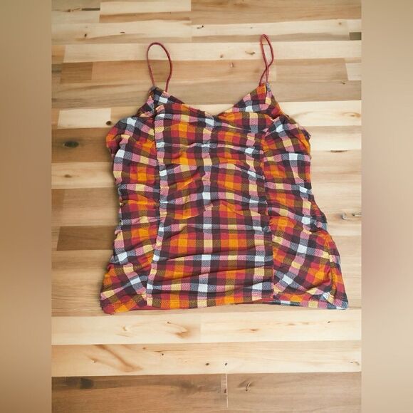 Plaid Mesh Rouch Top - Picture 3 of 9